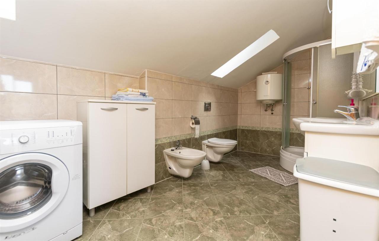 Apartment Ivanka Омиш Экстерьер фото